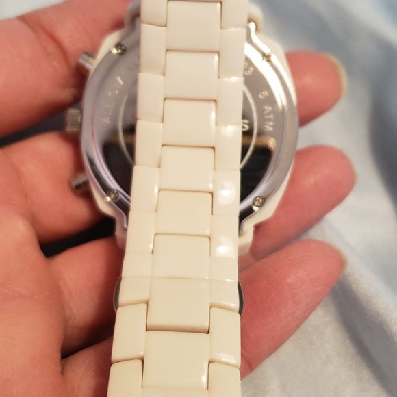Michael Kors Ladies Watch in Ceramic White